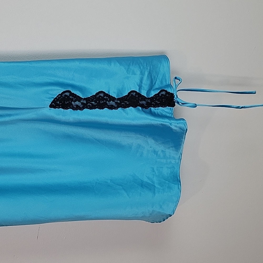 Victoria's Secret Y2K Blue Satin Black Lace chemise / tunic top size small - Picture 3 of 10